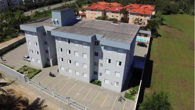 - Edificio Erica Apto 33 - 850 Metros Da Grande Apartamento *